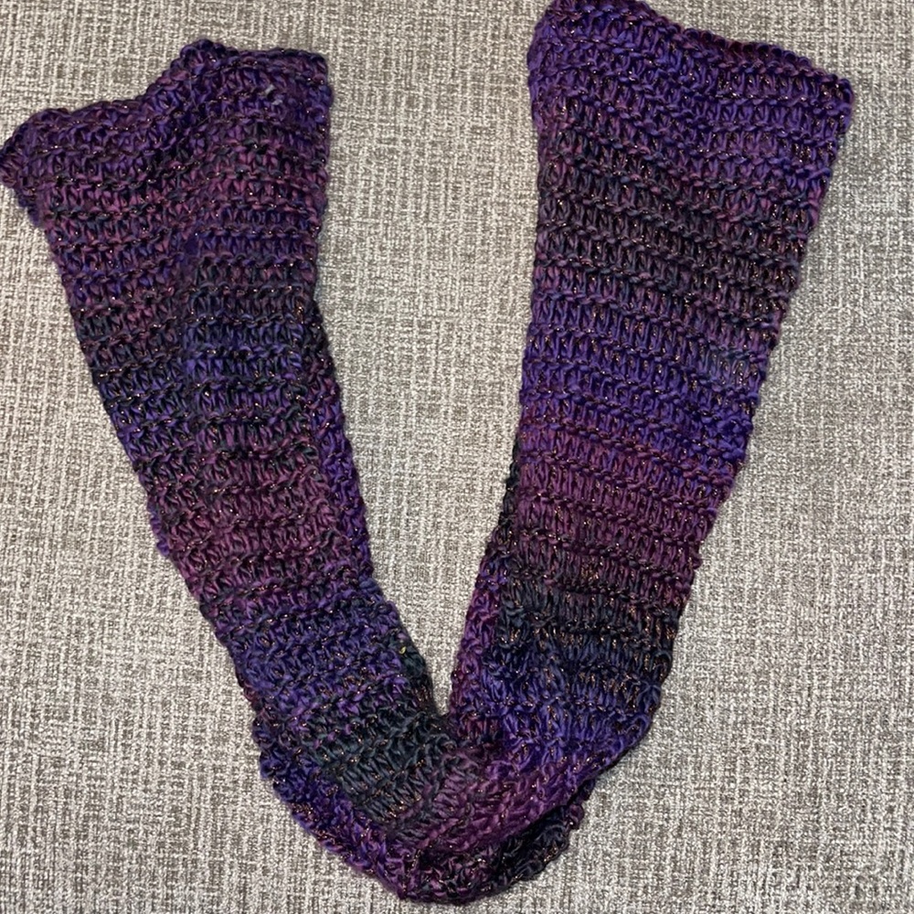 Purple scarf. One size